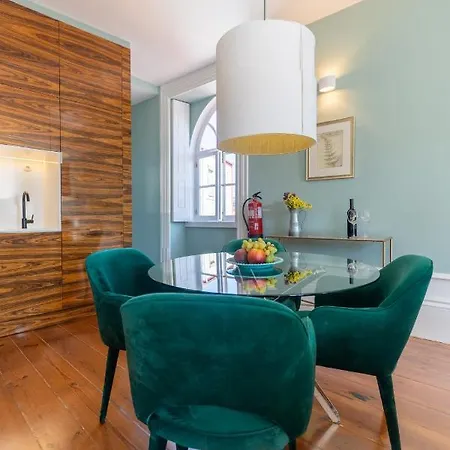 Clube Charming - Ribeira Oporto